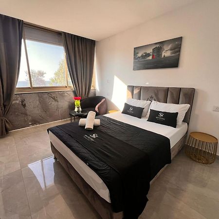 Elis Boutique Hotel Bat Jám Kültér fotó