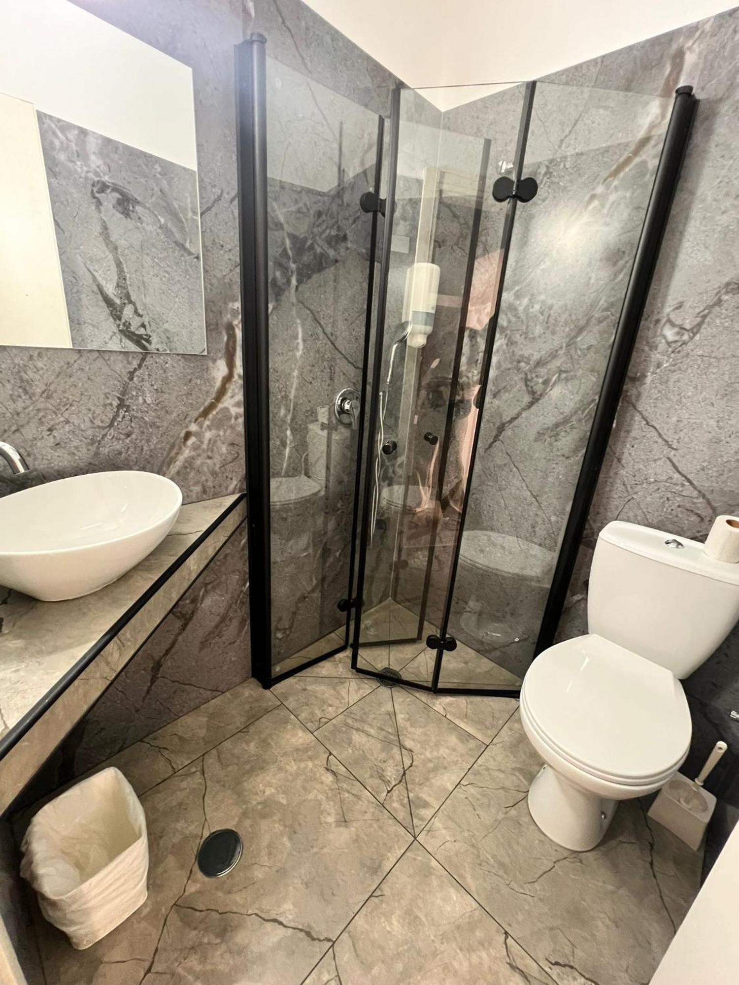 Elis Boutique Hotel Bat Jám Kültér fotó