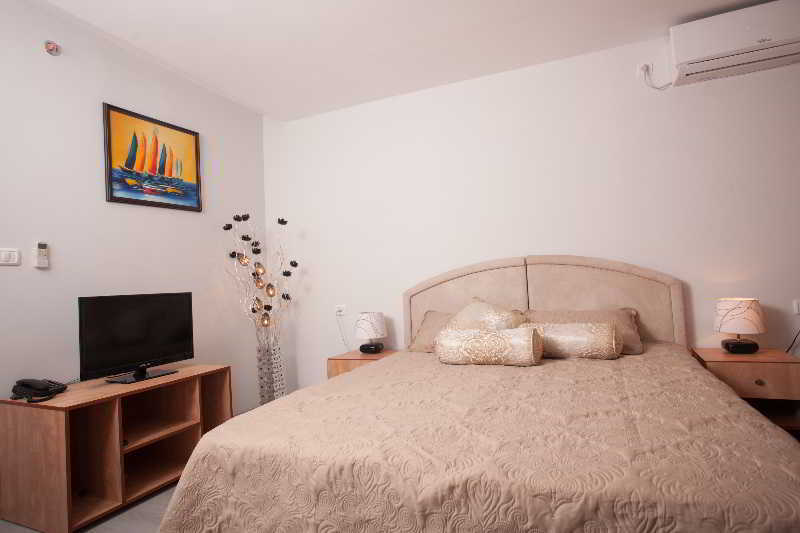 Elis Boutique Hotel Bat Jám Kültér fotó