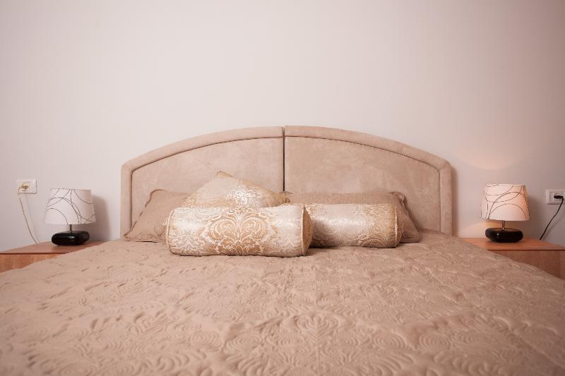 Elis Boutique Hotel Bat Jám Kültér fotó
