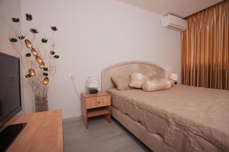 Elis Boutique Hotel Bat Jám Kültér fotó