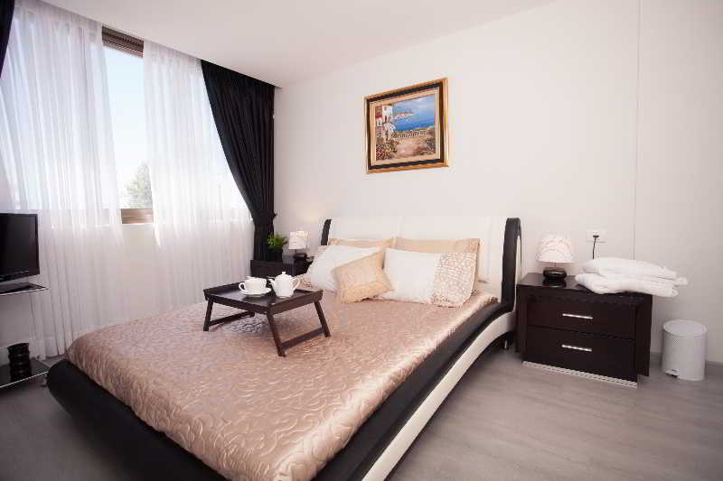 Elis Boutique Hotel Bat Jám Kültér fotó