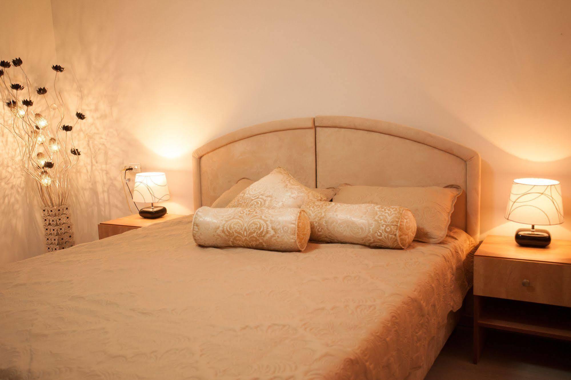 Elis Boutique Hotel Bat Jám Kültér fotó